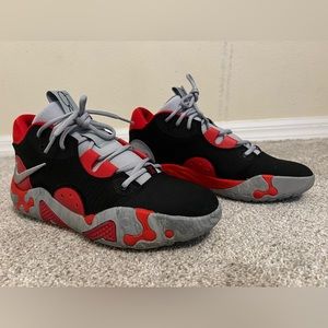 Paul George PG6 basketball shoes Men’s 10. Barely worn.